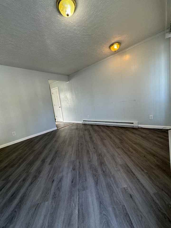 Commons North Apartments - Photo 2 of 8