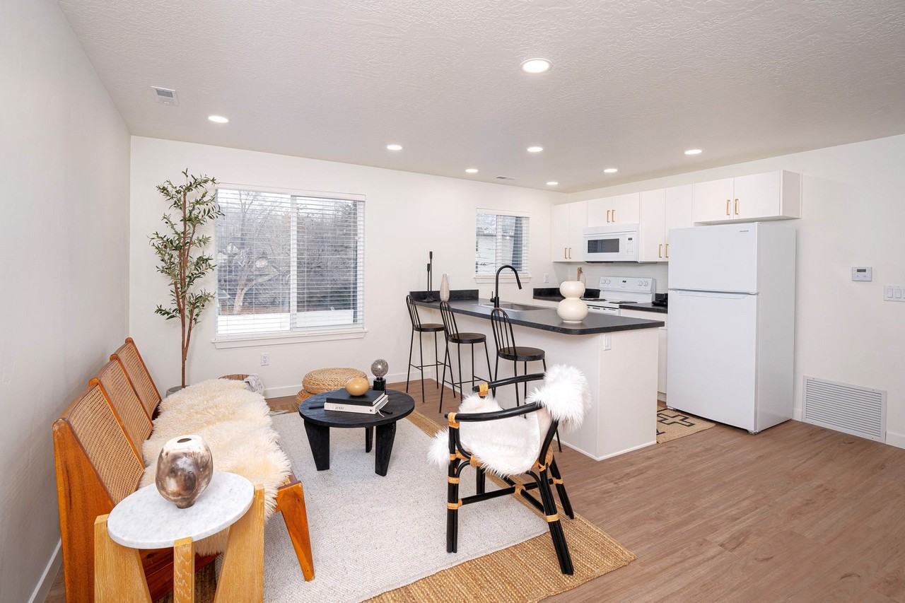 Tupelo Apartments - Photo 4 of 19