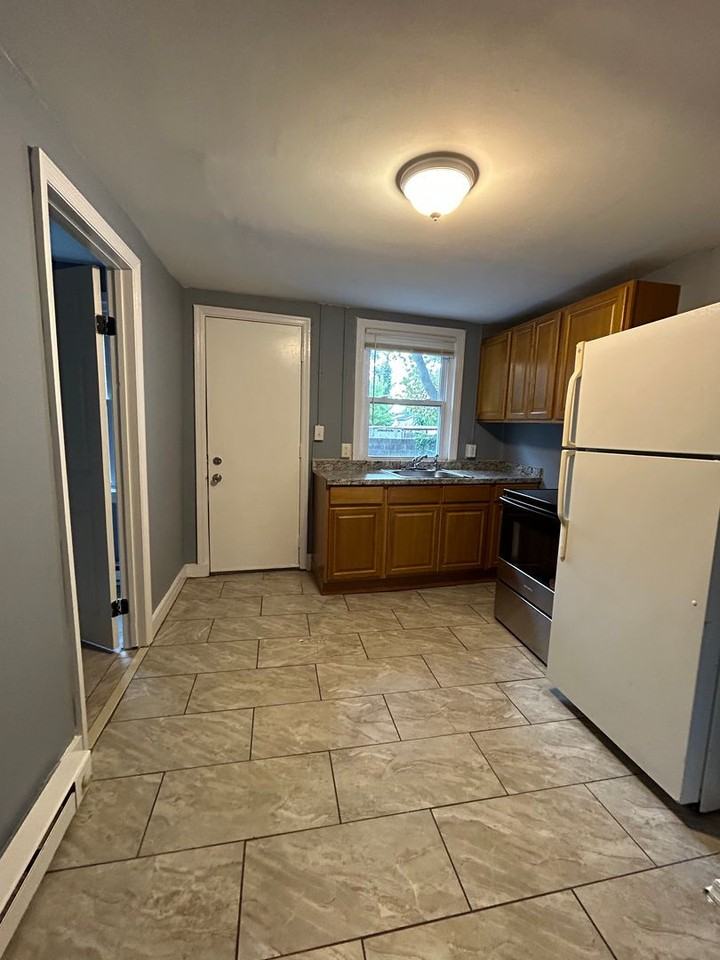 9 Sweets Avenue - Photo 6 of 11