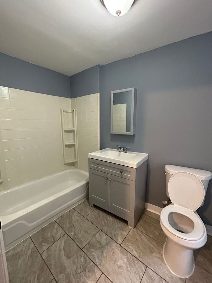 9 Sweets Avenue - Photo 7 of 11