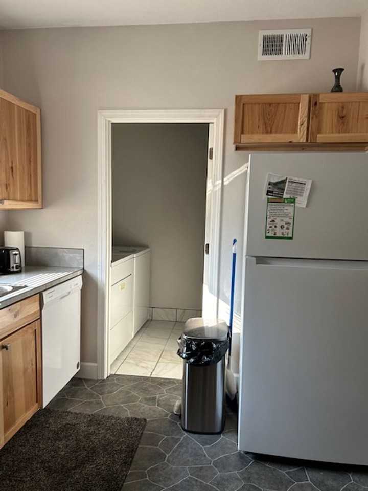 2018 10th Ave N - Photo 5 of 12