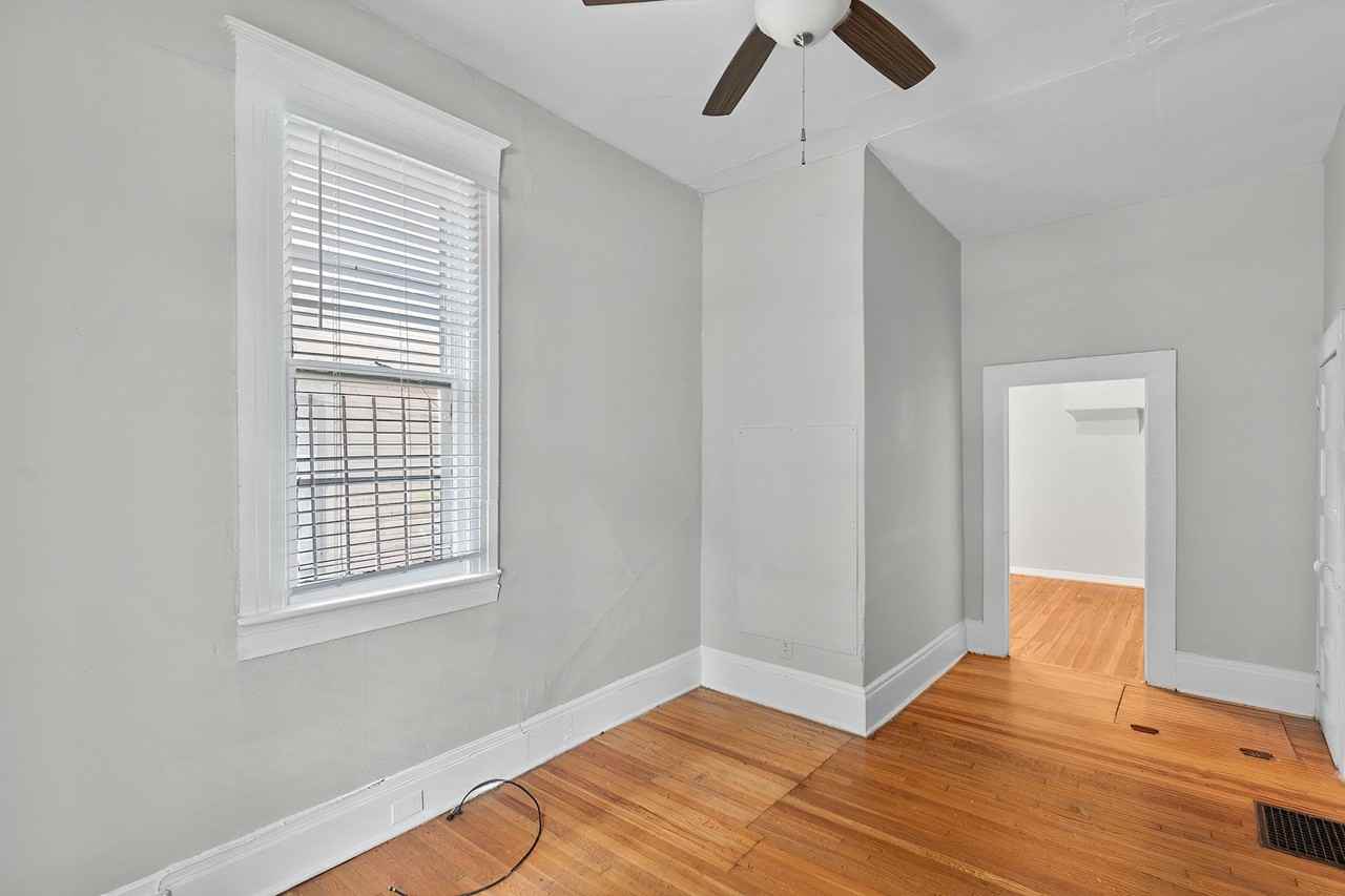 Kisor Flats - Photo 2 of 18