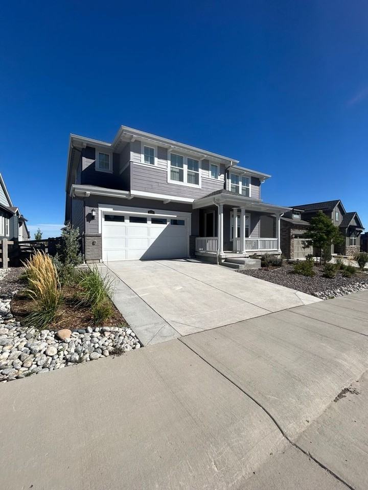 8099 Mount Kataka St - Photo 2 of 44
