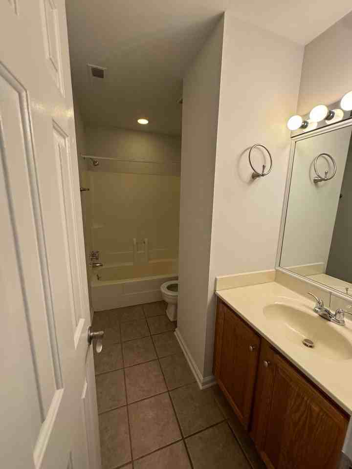 1423 Wake Forest Rd. - Photo 5 of 14