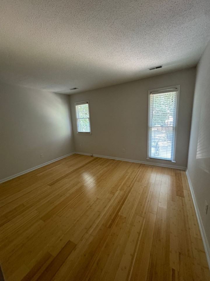 1423 Wake Forest Rd. - Photo 6 of 14