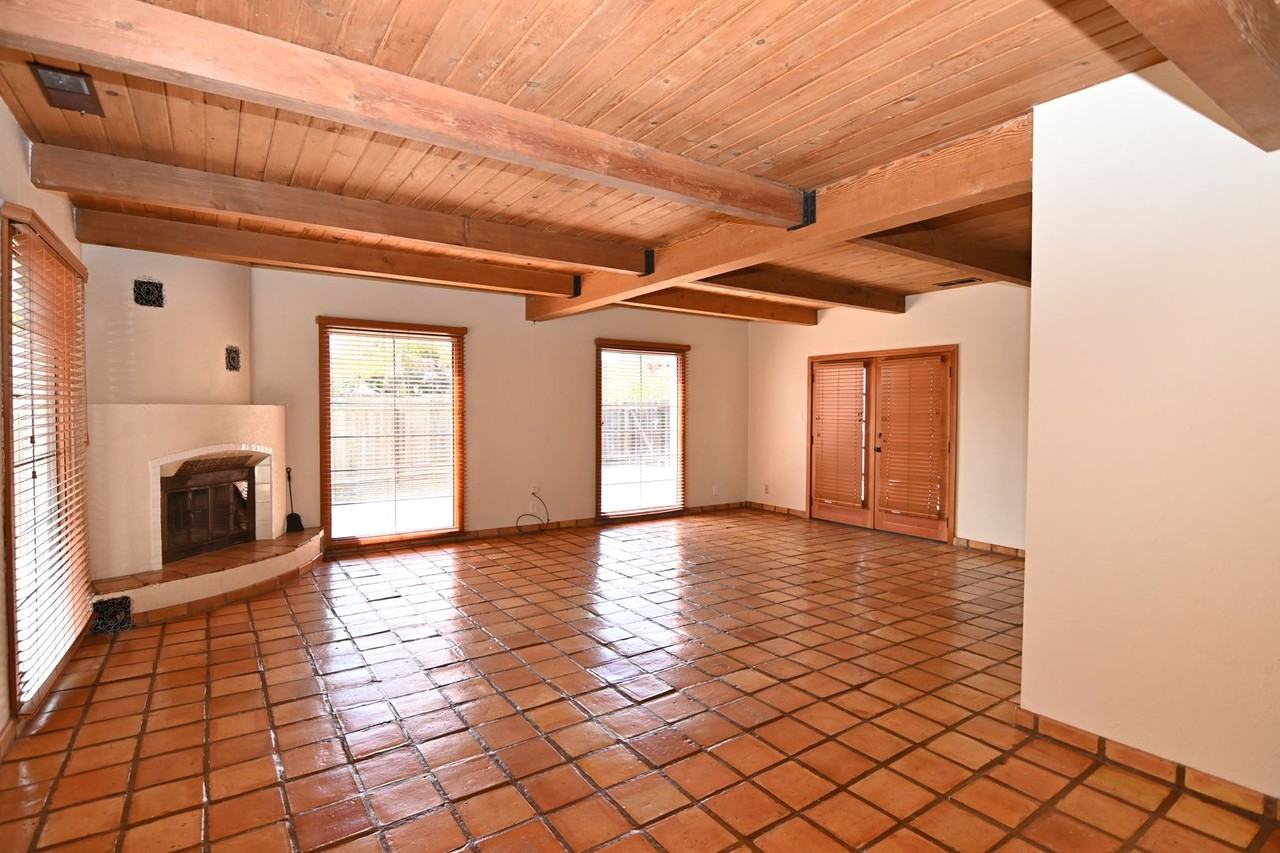 1351 Navarro Dr - Photo 2 of 29