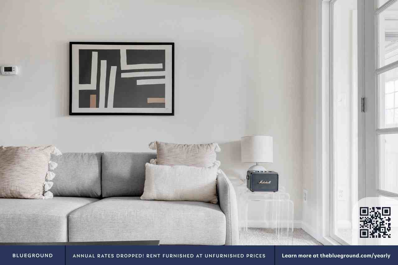 1808 N Quinn St #358 - Photo 3 of 29