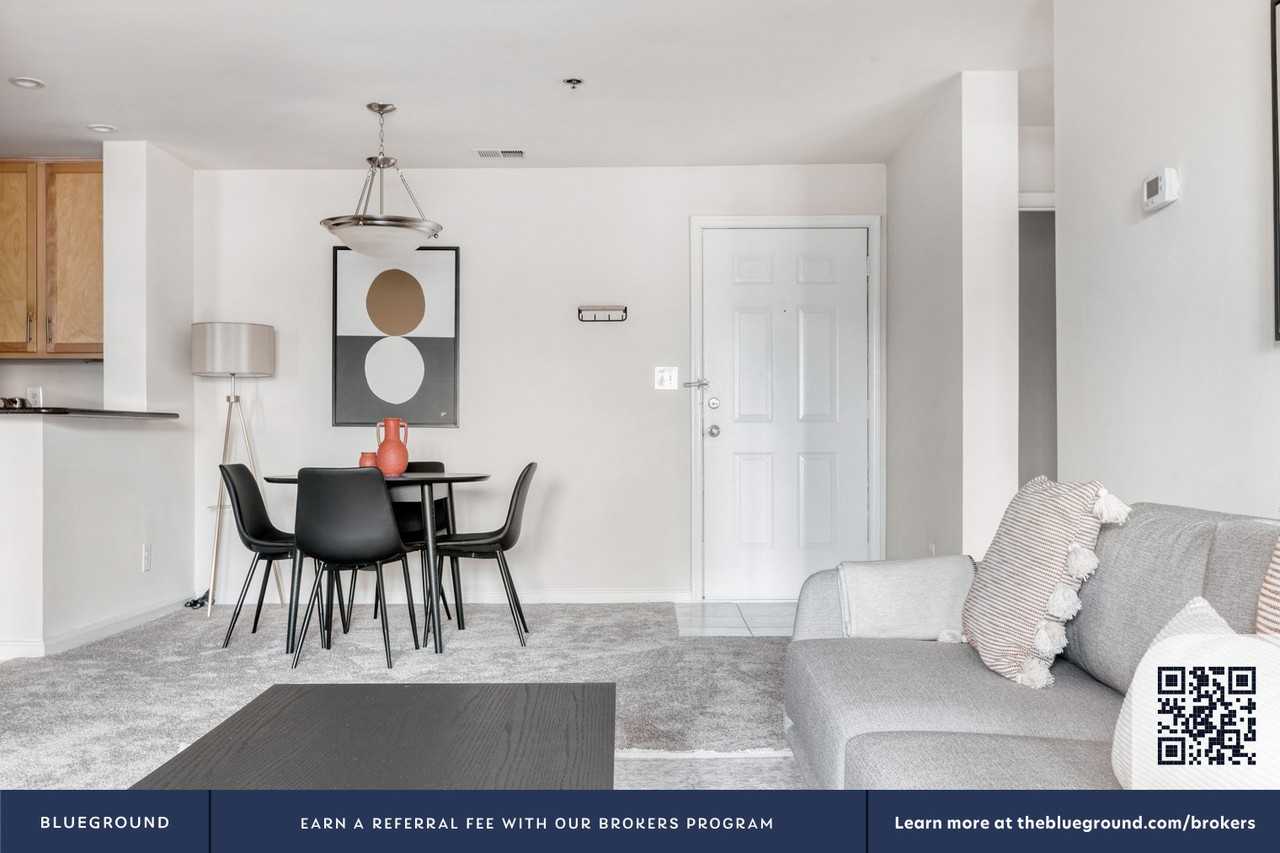 1808 N Quinn St #358 - Photo 4 of 29