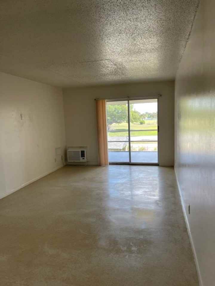 Cypress Apartments - Photo 2 of 8