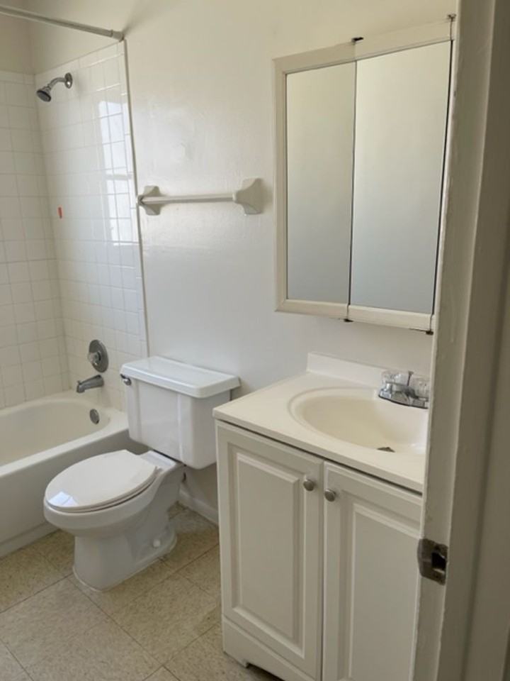 Cypress Apartments - Photo 6 of 8