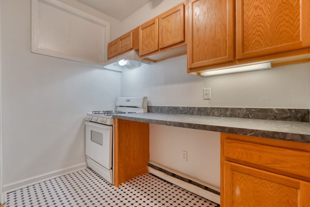 2348 Eutaw Pl - Photo 3 of 24