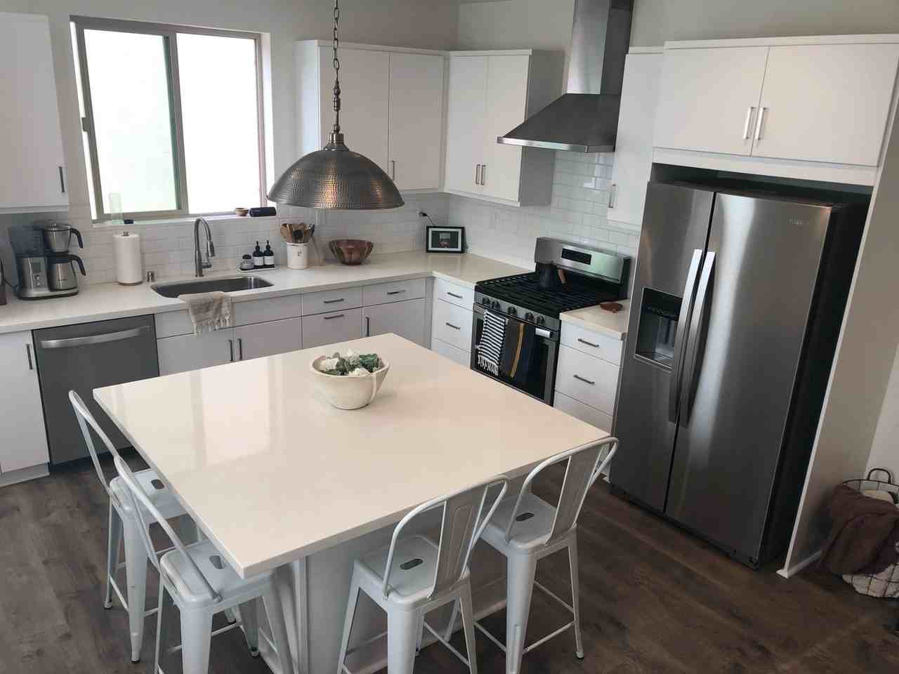 429 Crate Ave - Photo 3 of 10
