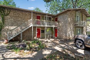2501 Manor Cir #B - Photo 1 of 1