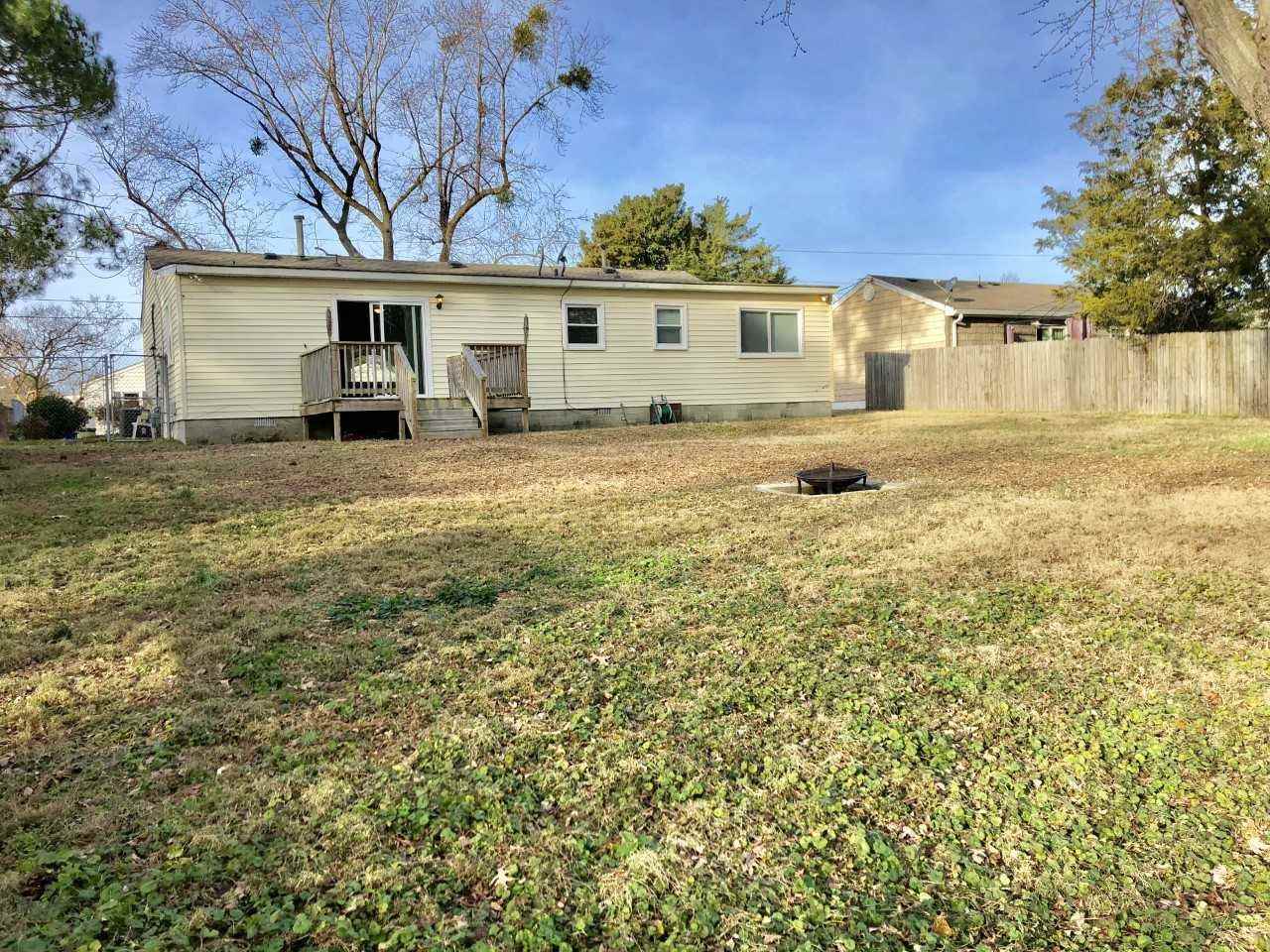8160 Driftwood Dr - Photo 2 of 16