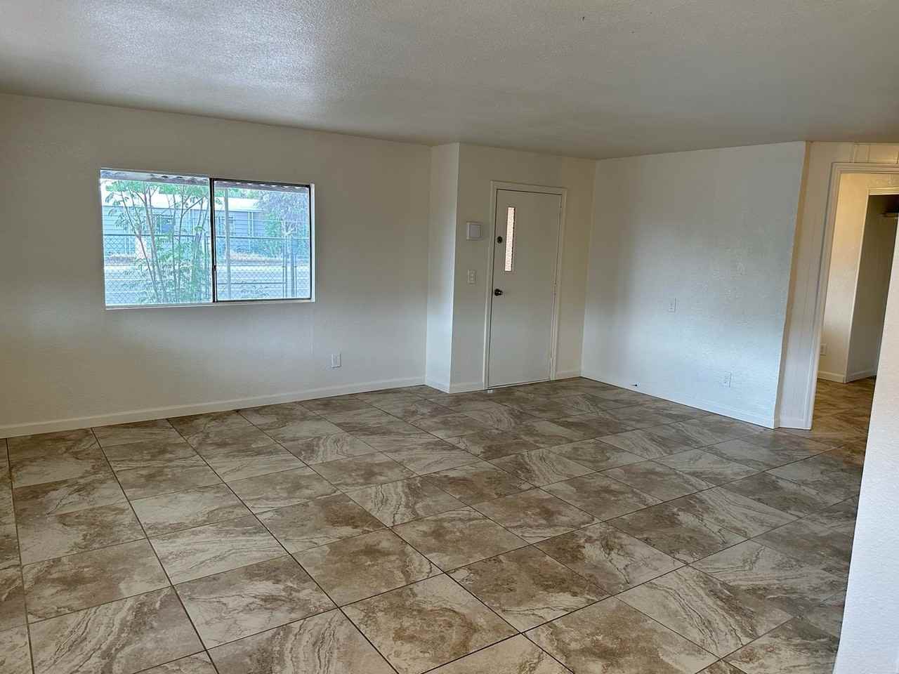 1250 S 76th Pl - Photo 4 of 16