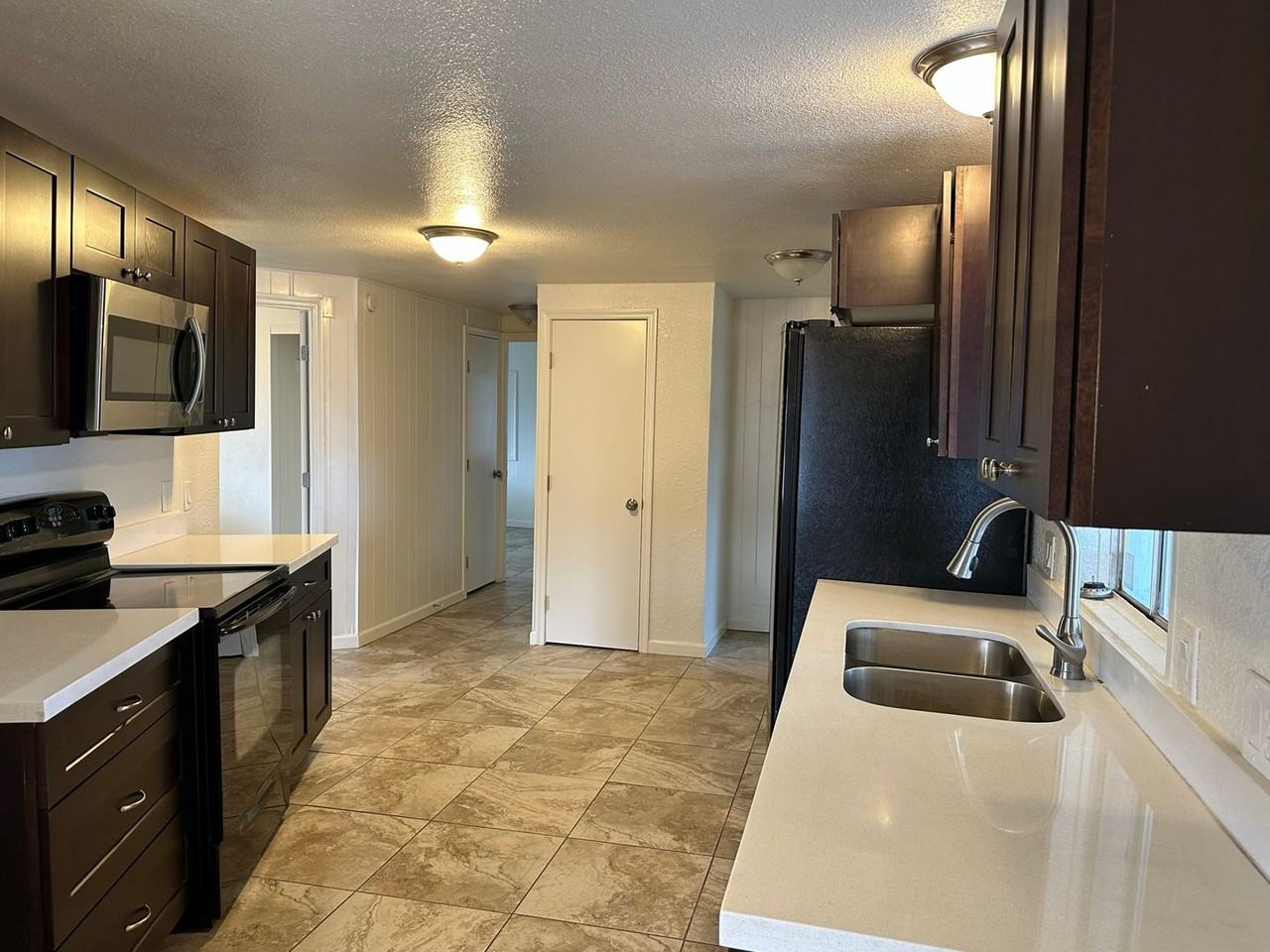 1250 S 76th Pl - Photo 7 of 16