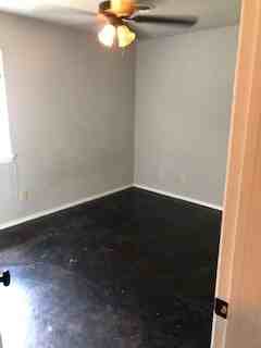 5217 Royce Dr - Photo 3 of 9