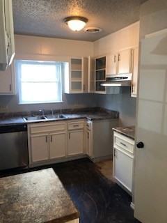 5217 Royce Dr - Photo 6 of 9
