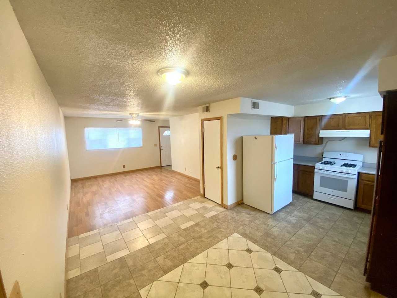 1217 Sunnyside Ave - Photo 4 of 11
