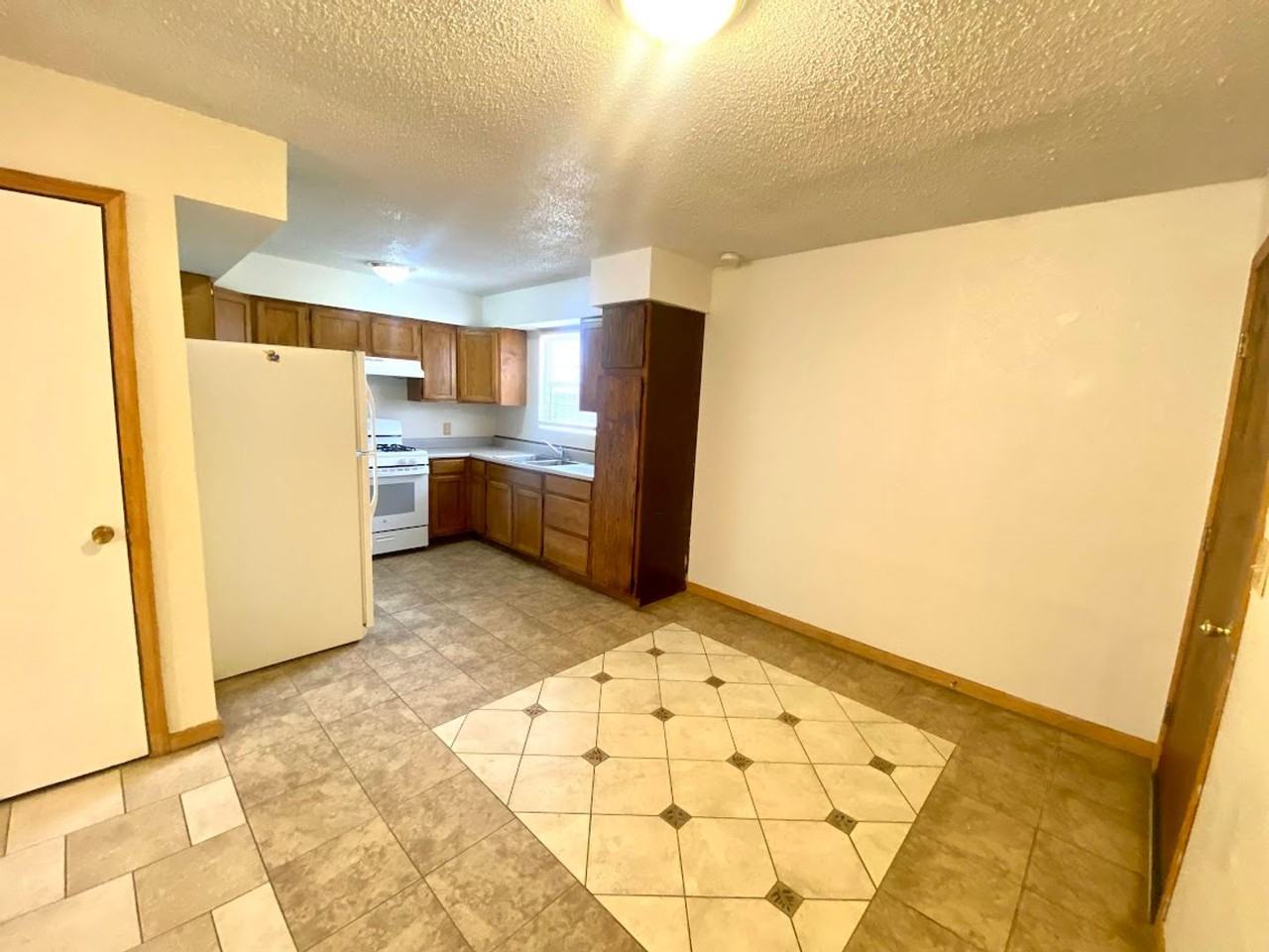1217 Sunnyside Ave - Photo 5 of 11