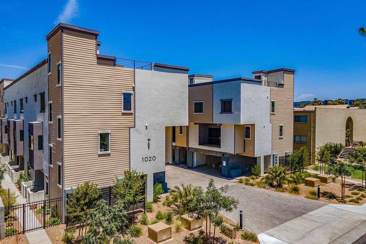 1020 E Spence Ave #1002 - Photo 2 of 41