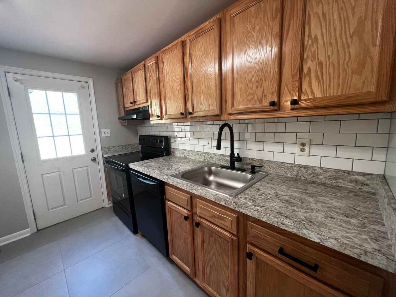 1312 Rainbow Drive - Photo 7 of 32