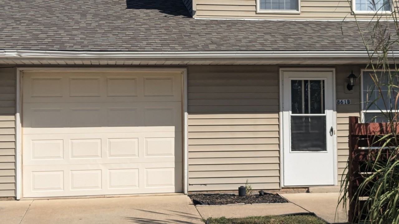 MN Cedar Village (861) - Photo 3 of 37