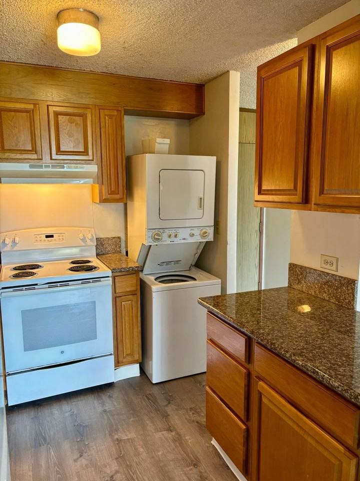 1830 Wilikina Dr #808 - Photo 3 of 11