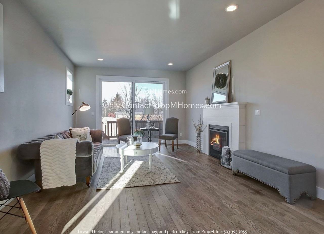 927 N Stafford St - Photo 4 of 20