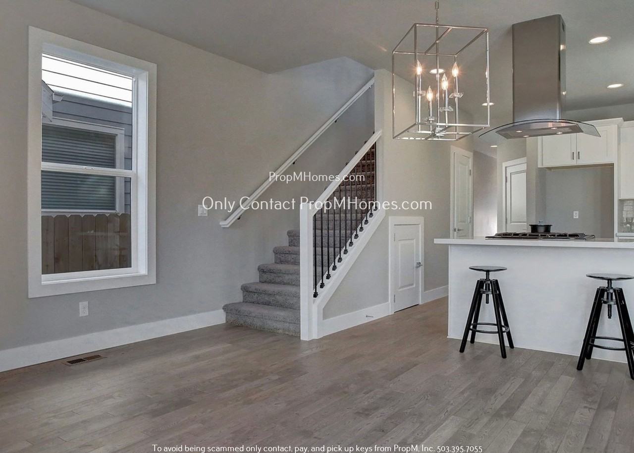 927 N Stafford St - Photo 5 of 20