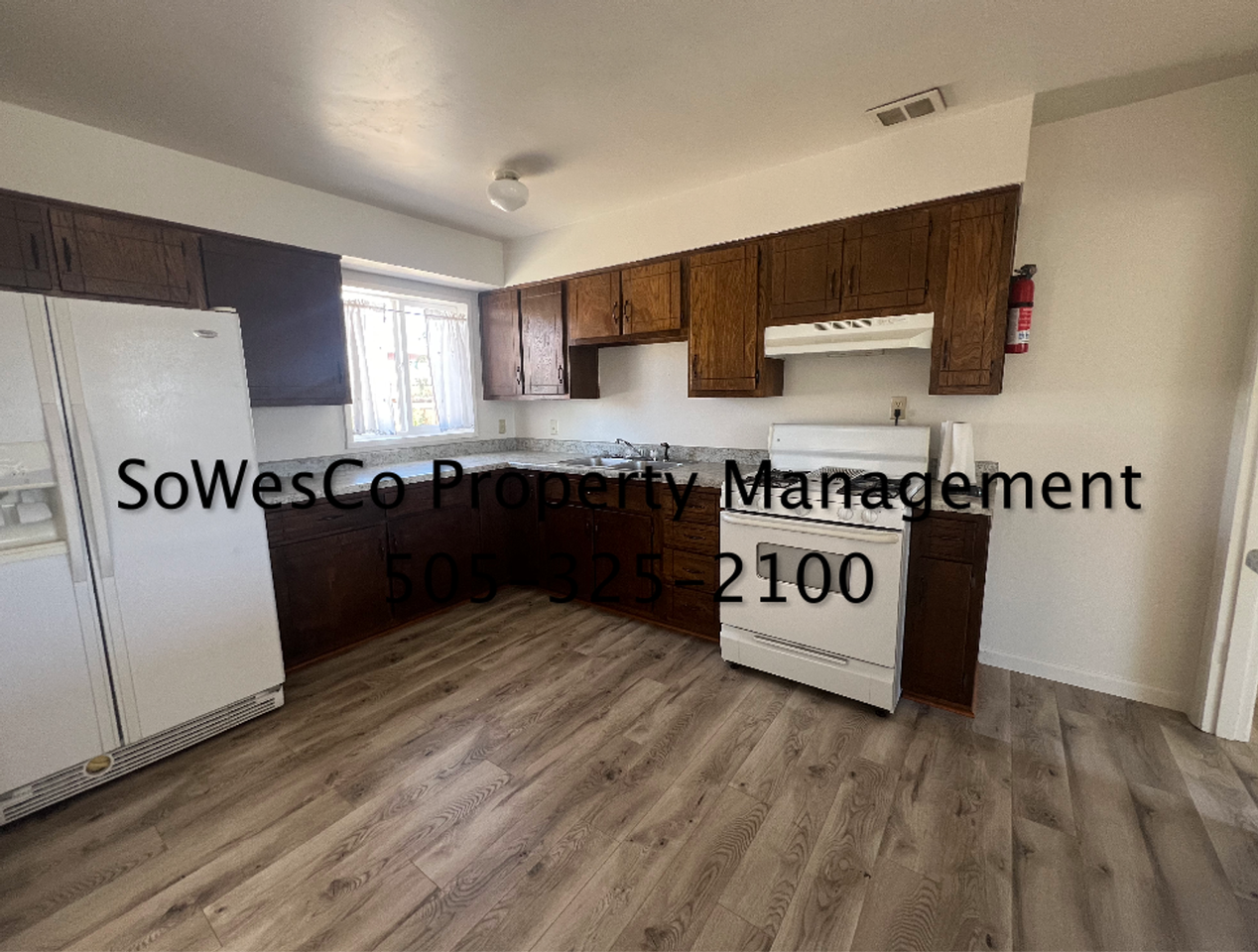 1032 Zuni Dr - Photo 5 of 15