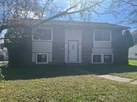 featured image of 4722 Glenwood St