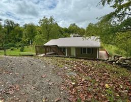 featured image of 1560 Harding Rd