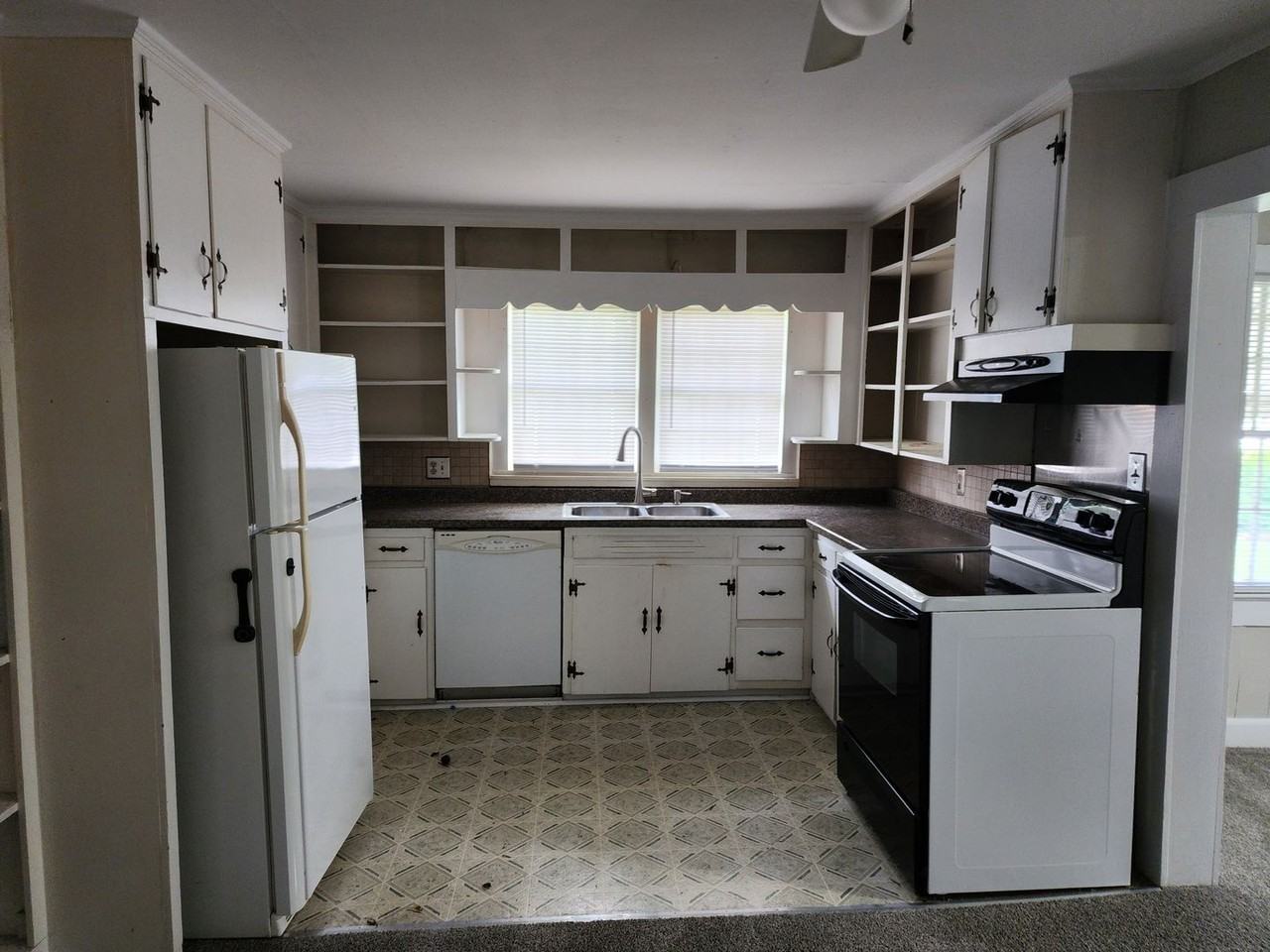 3425 S River School Rd - Photo 3 of 5