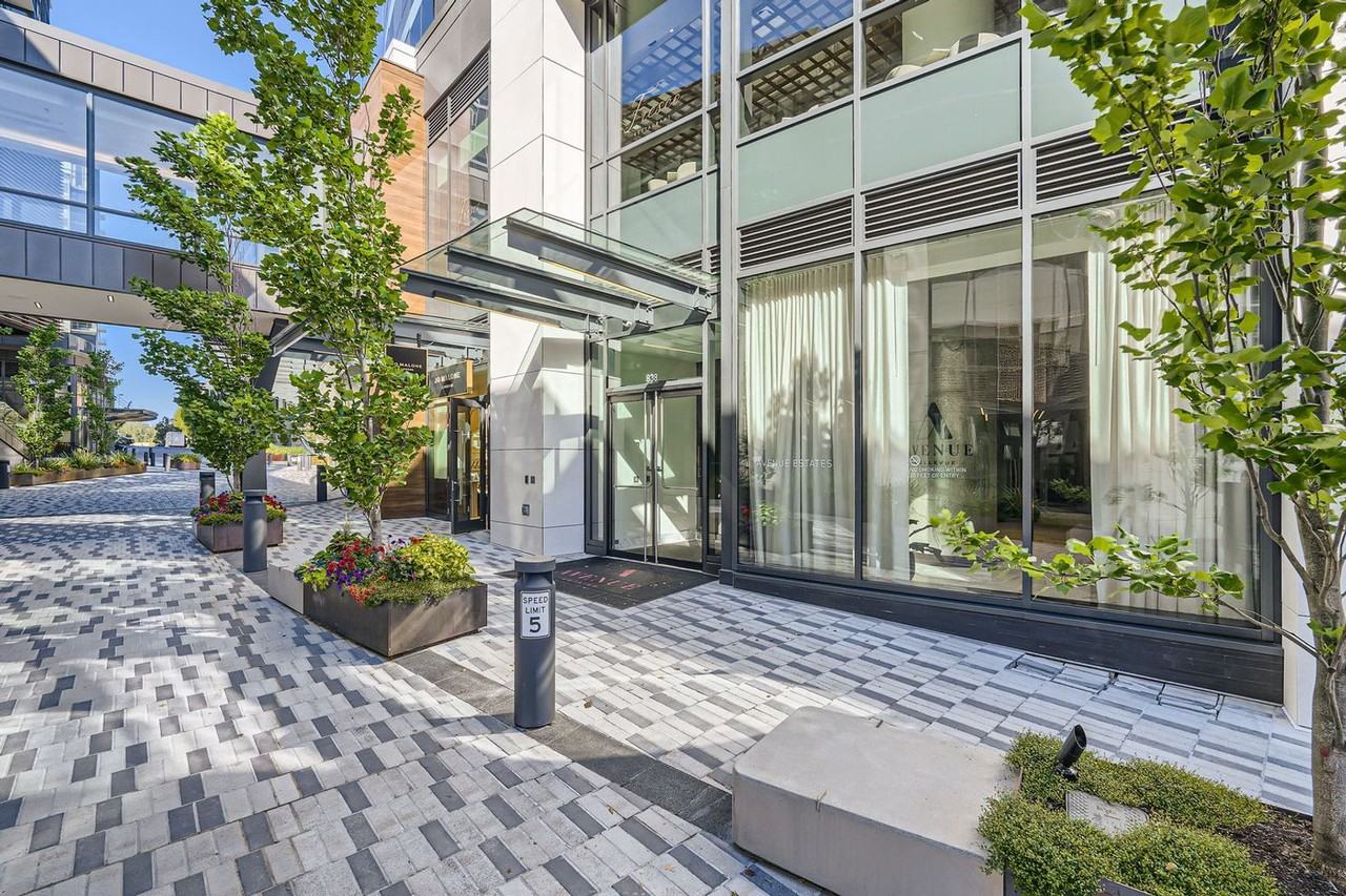 838 Avenue Sq Ne #2002 - Photo 2 of 29