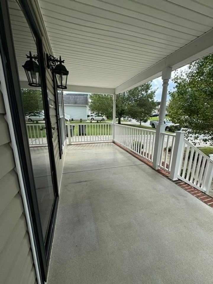 1112 Highstone Dr - Photo 3 of 12