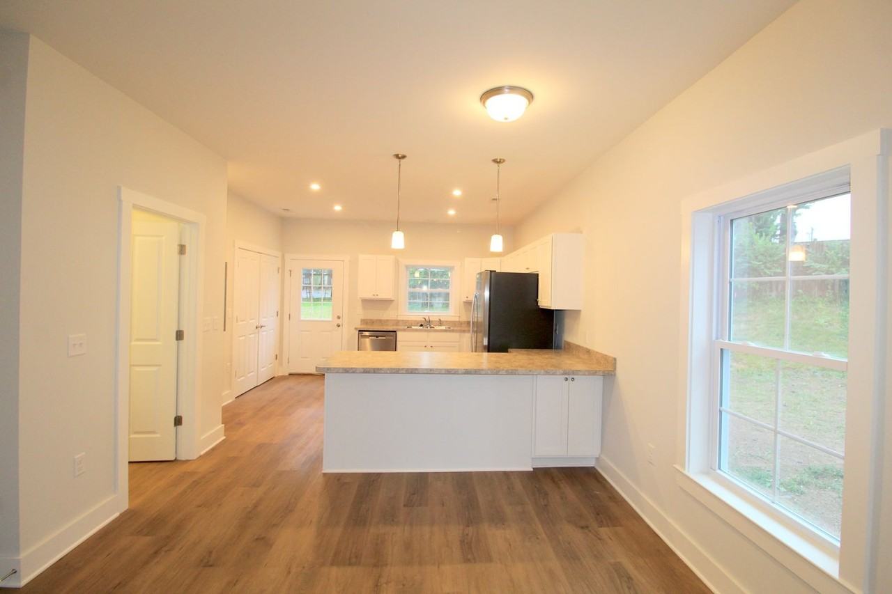 98 Suter St - Photo 4 of 30