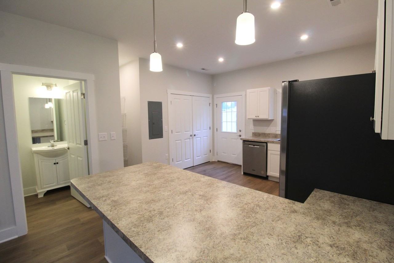 98 Suter St - Photo 6 of 30