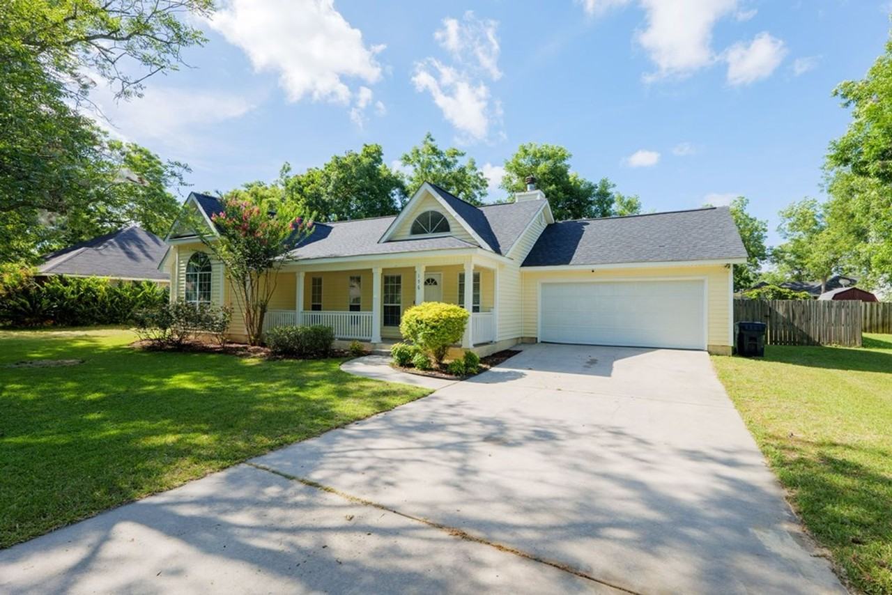 156 Beaver St - Photo 2 of 15