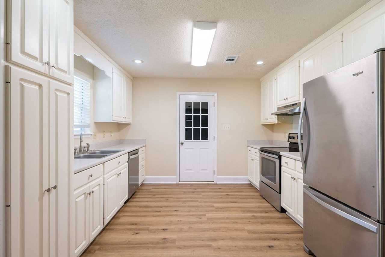 156 Beaver St - Photo 6 of 15
