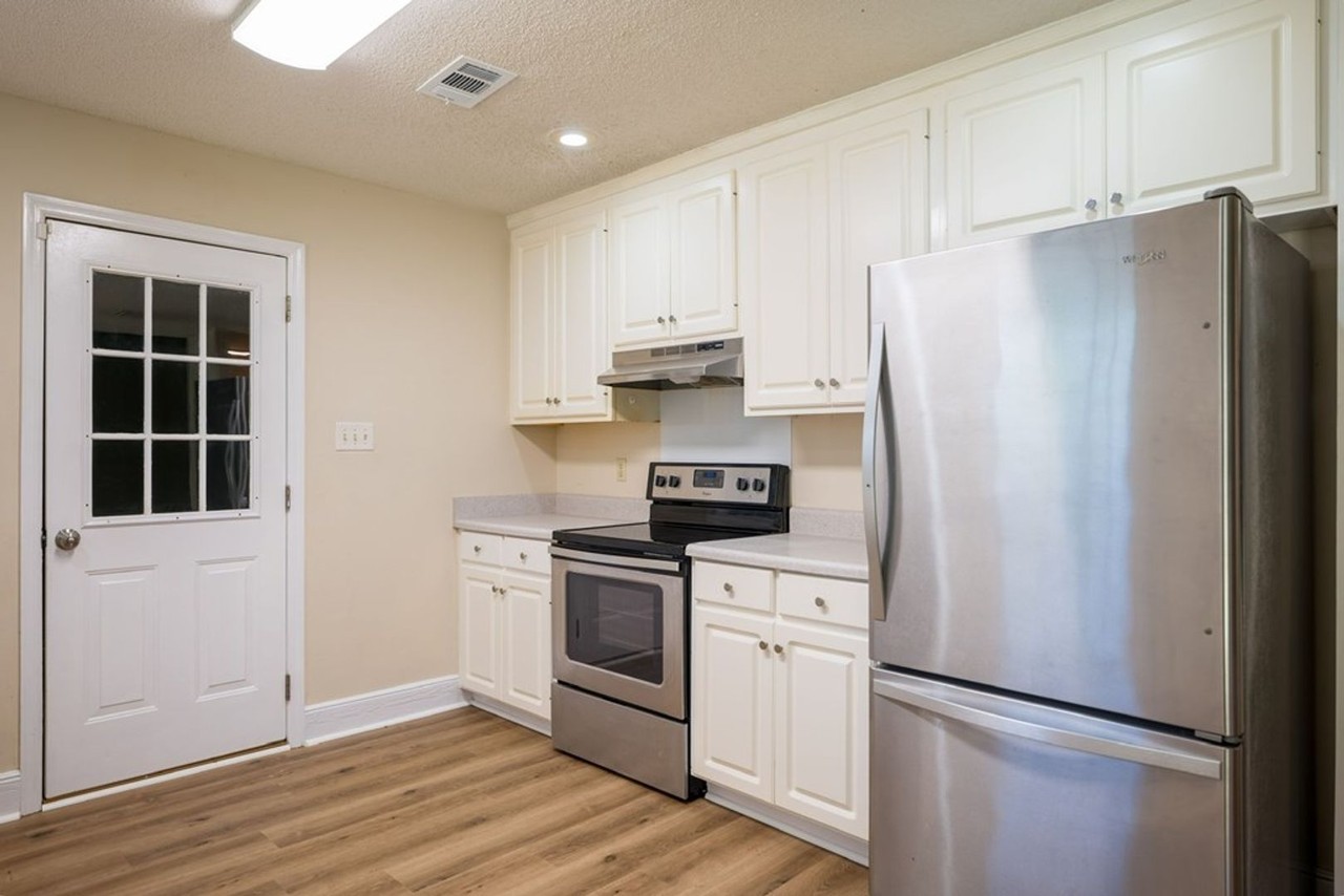 156 Beaver St - Photo 7 of 15