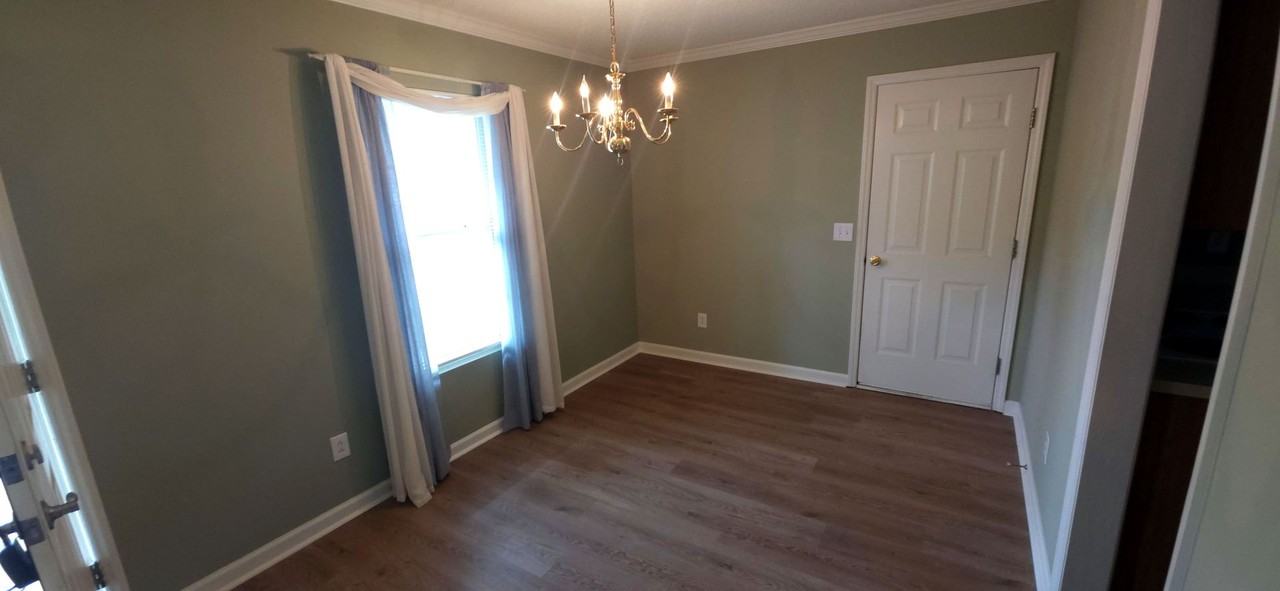 137 Westmont Dr - Photo 6 of 24