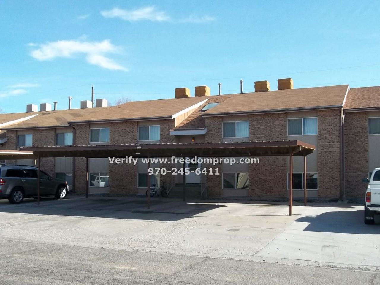 818 E Cedar Court - Photo 2 of 12