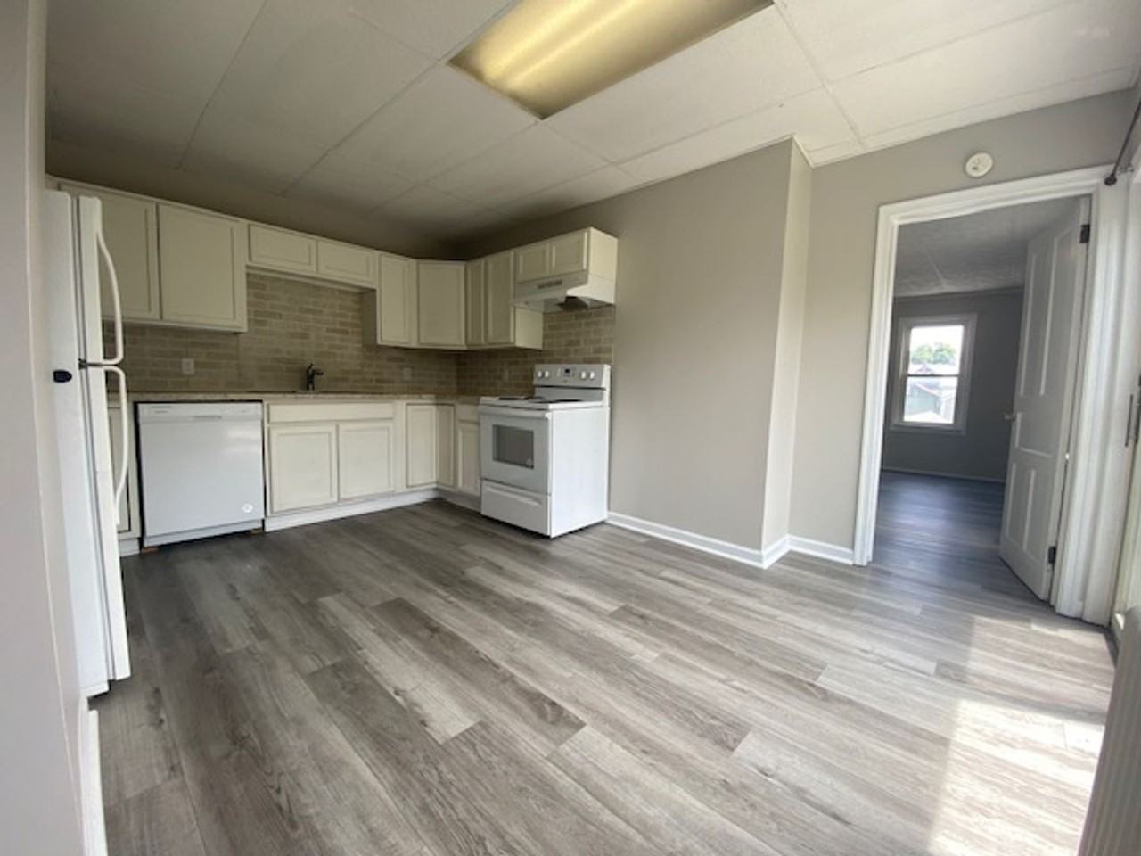 335 S Broad Street - Photo 3 of 13