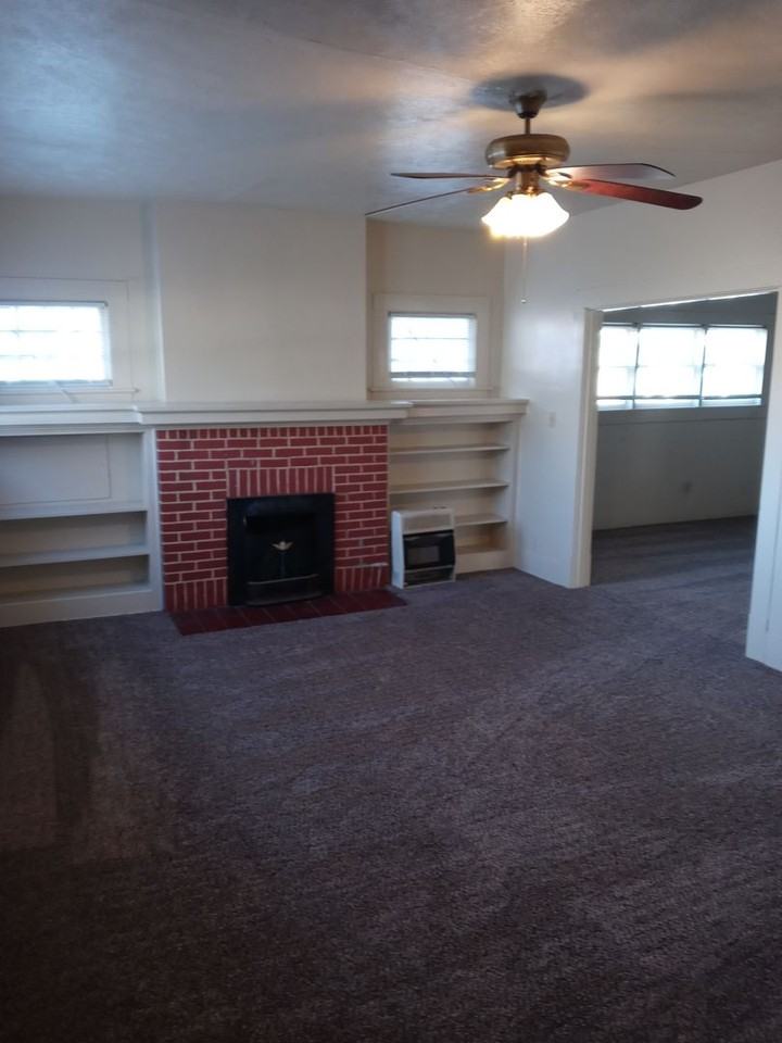 2203 Saint John St - Photo 3 of 7