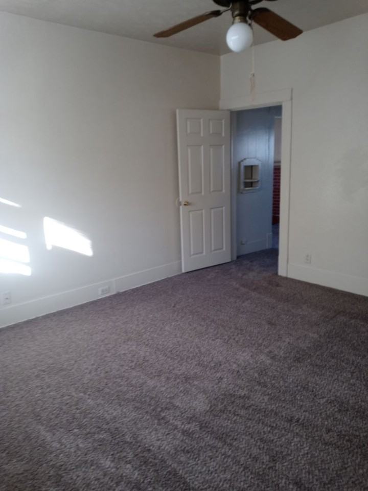 2203 Saint John St - Photo 5 of 7