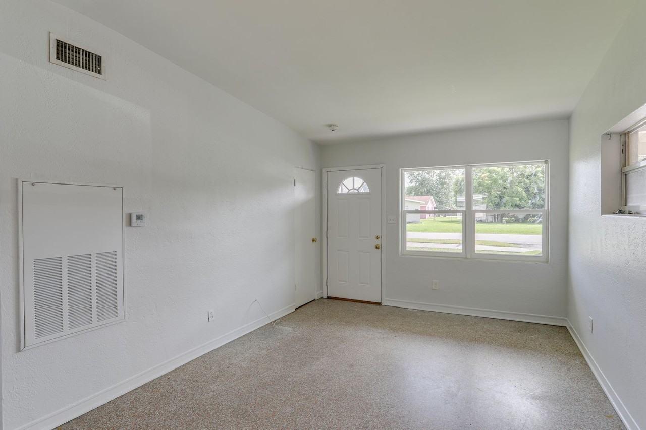 6408 Calypso Dr - Photo 3 of 14