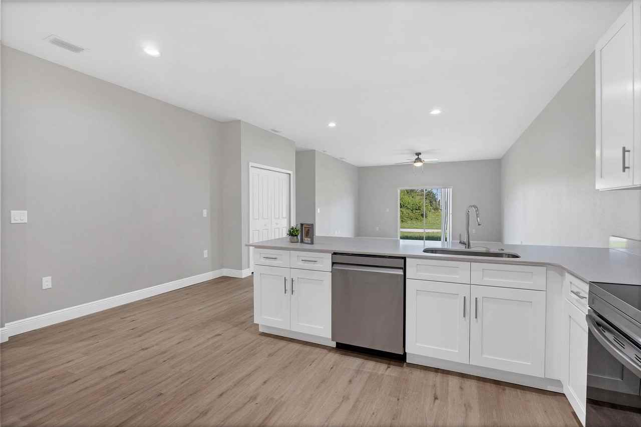 8514 Dinnano St - Photo 6 of 15