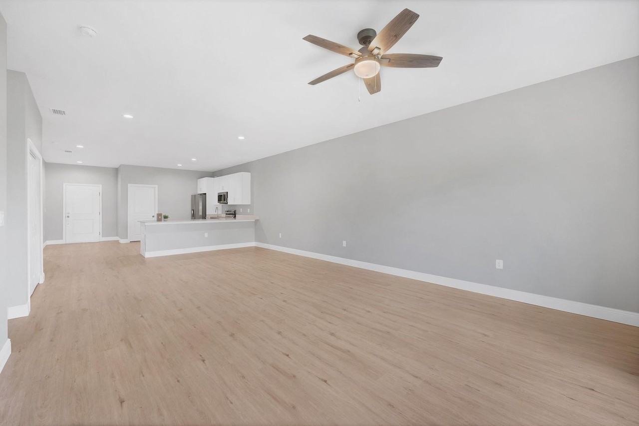 8514 Dinnano St - Photo 7 of 15