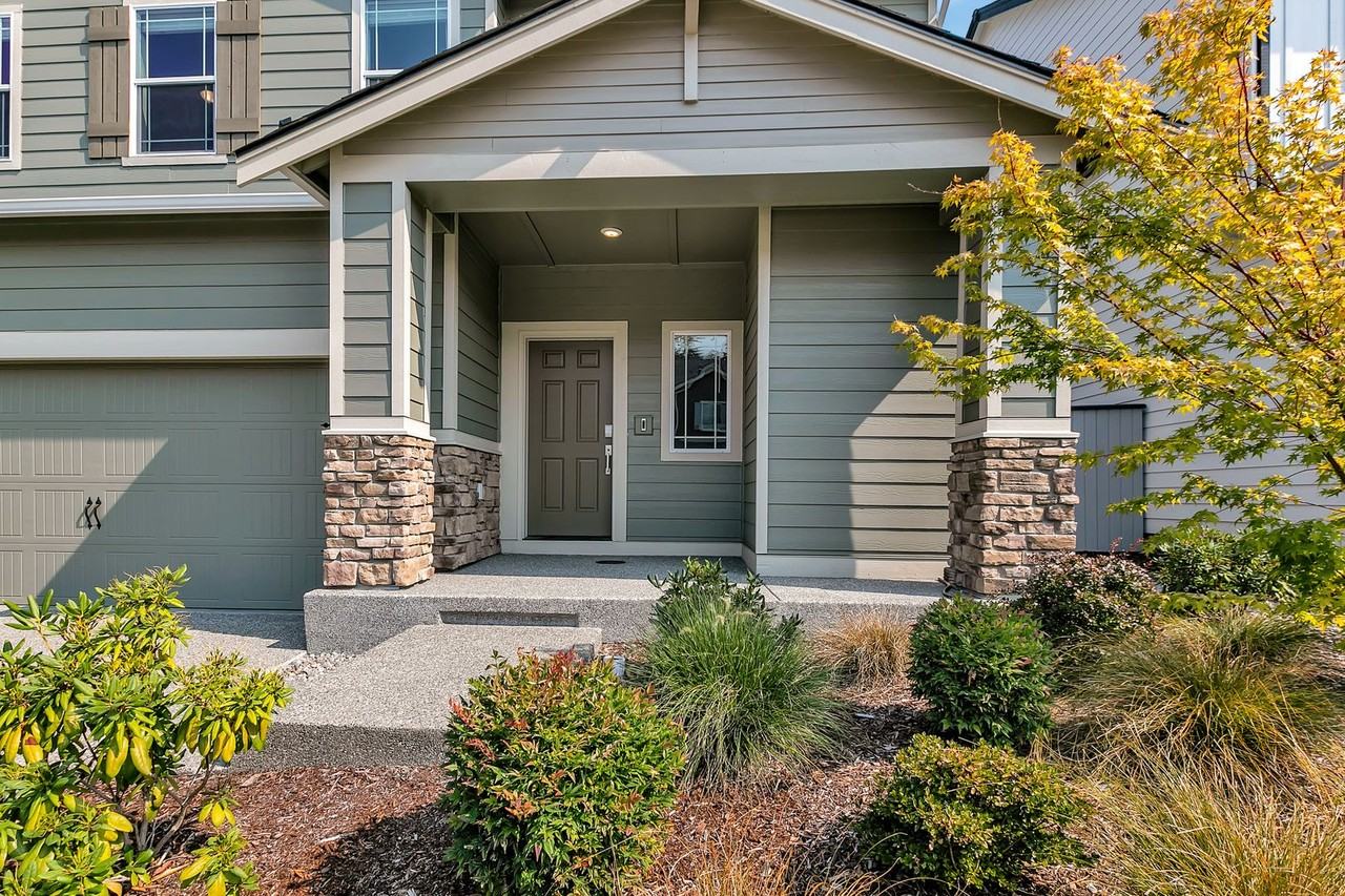 4250 Nettle Drive Southeast - Photo 3 of 31